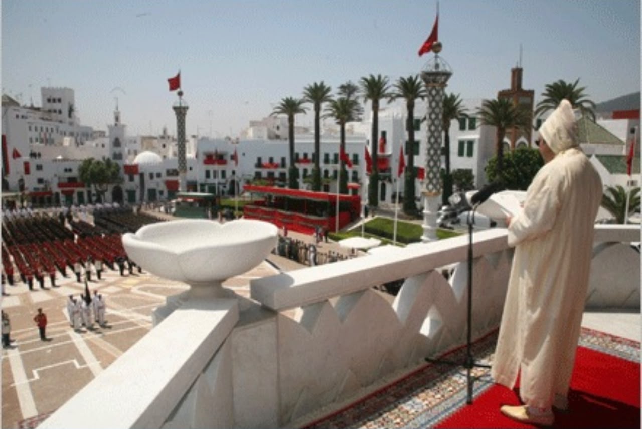 فرحة عارمة تعم تطوان بعد وصول صاحب الجلالة الملك محمد السادس
