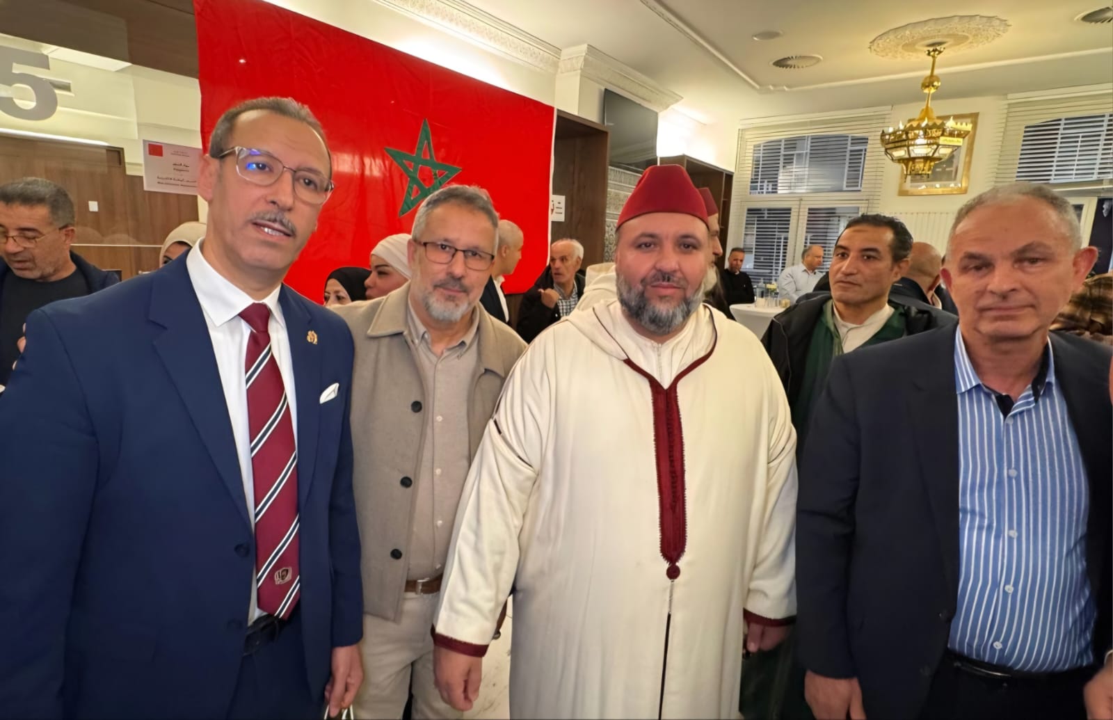 القنصلية العامة للمملكة المغربية بأمستردام تعزز التواصل مع الجالية المغربية بهولندا